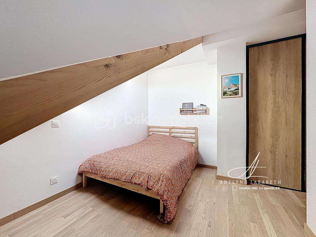 Appartement à POISY