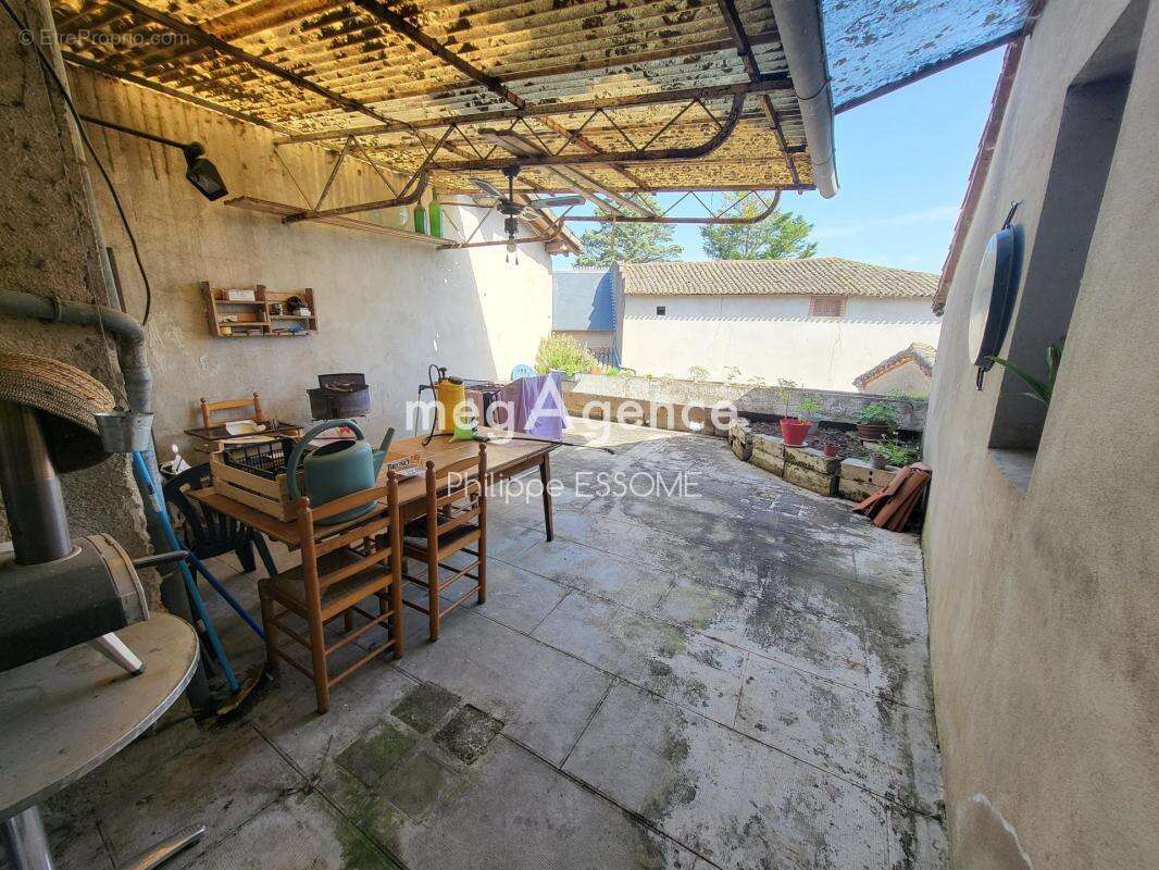 Appartement à CADALEN