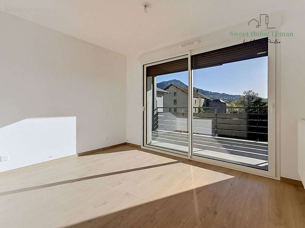 Appartement à BRENTHONNE