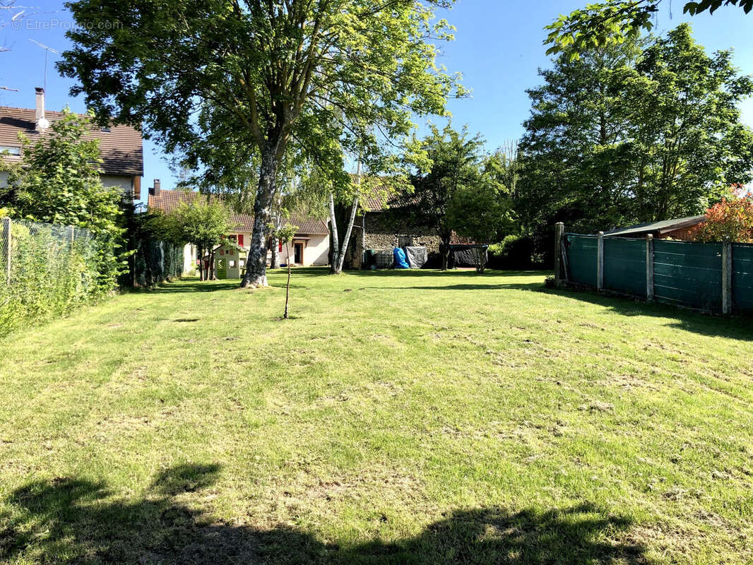 Maison à BAZAINVILLE