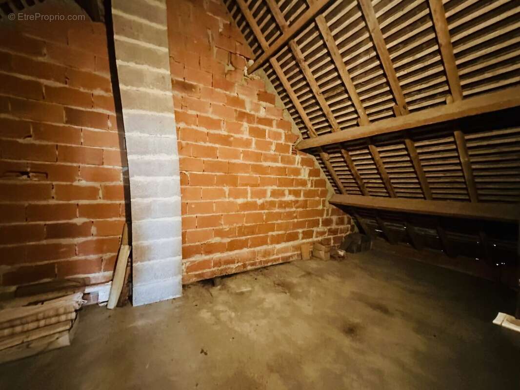 Maison à LAMONZIE-SAINT-MARTIN