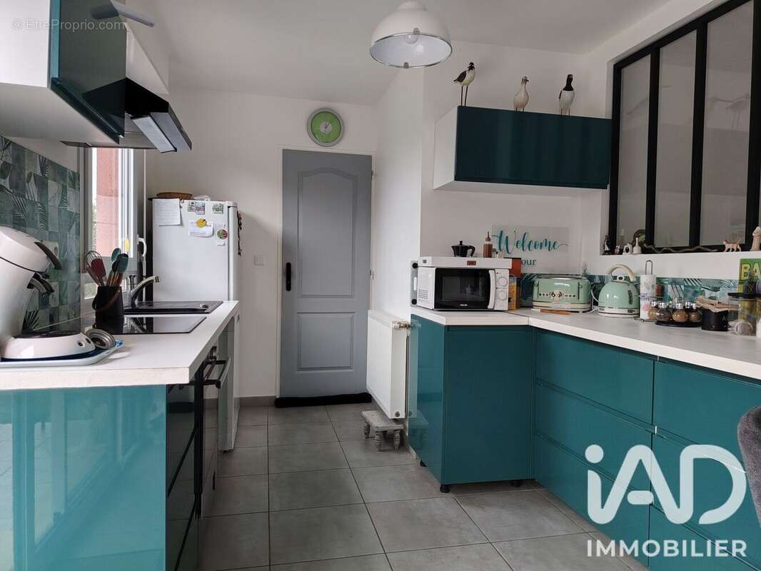 Maison 81 m² à Beuzeville  - photo 2