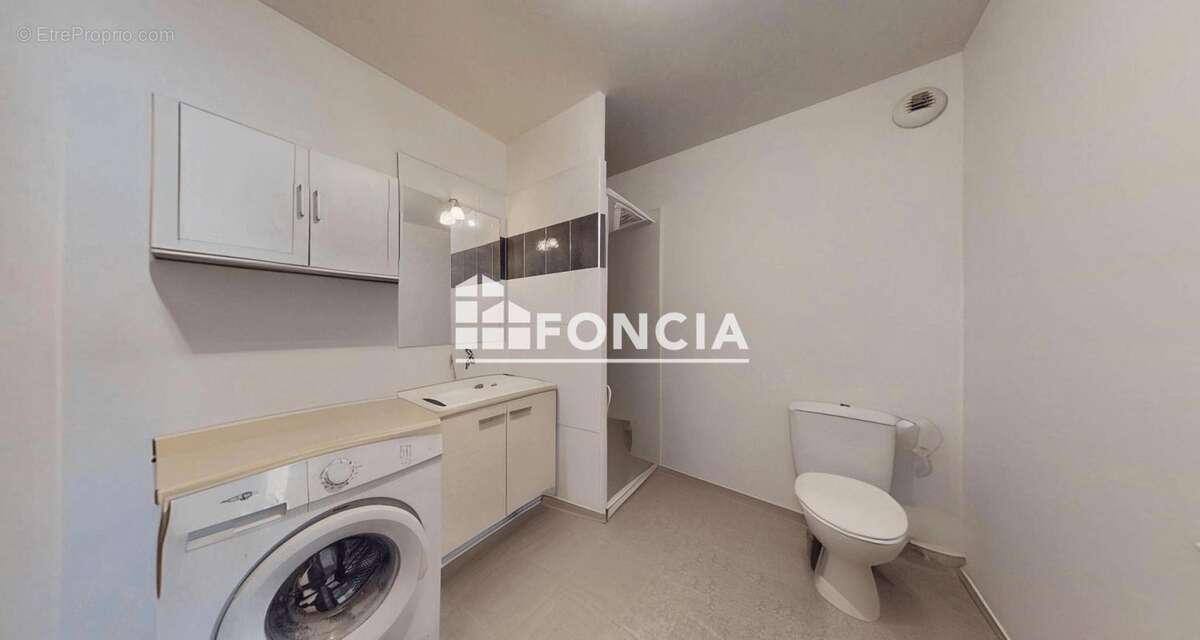 Appartement à SAINT-LAURENT-DE-LA-SALANQUE