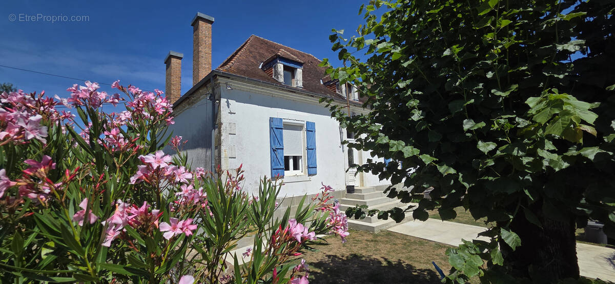 Maison à LUBERSAC