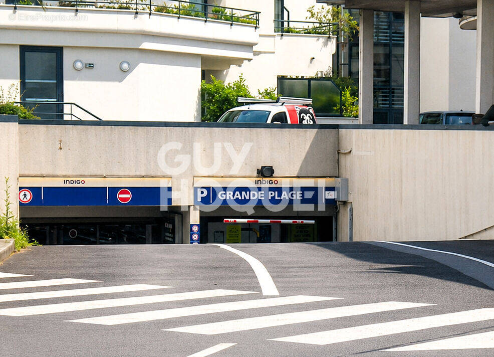 Parking à SAINT-JEAN-DE-LUZ