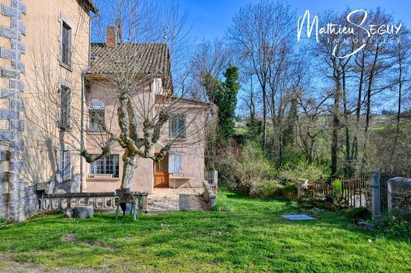 Maison à MESSIMY