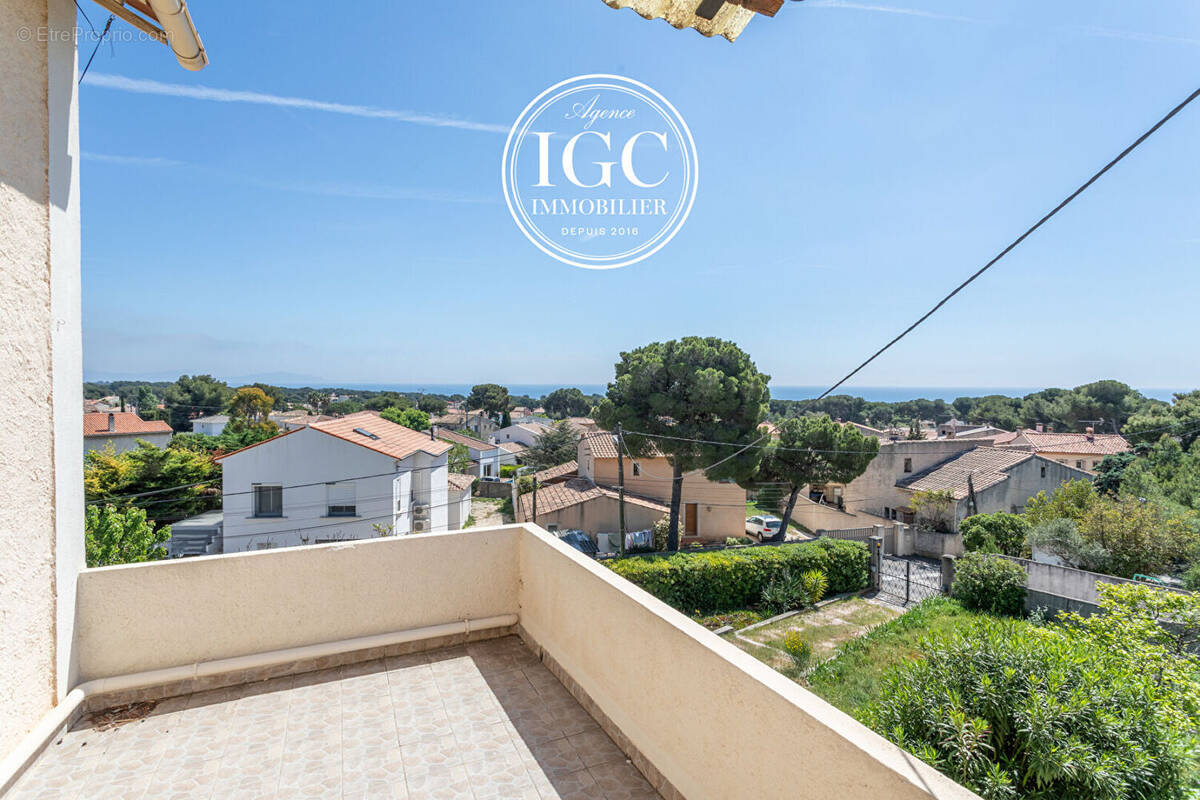 Appartement à SAUSSET-LES-PINS