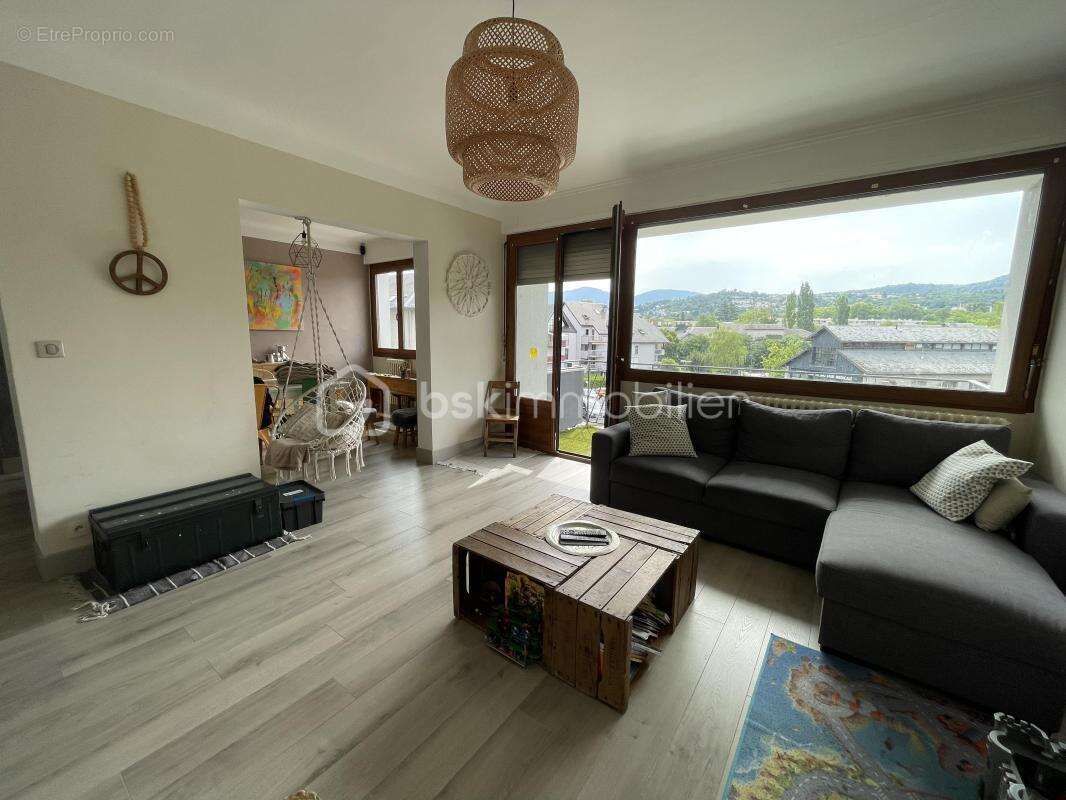 Appartement T4/5 de 104 m² avec balcon et cave – Cognin - photo 6