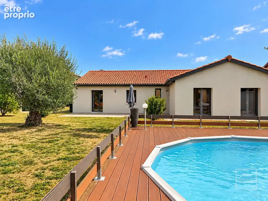 Photo Maison à Montanay au prix de 570 000€