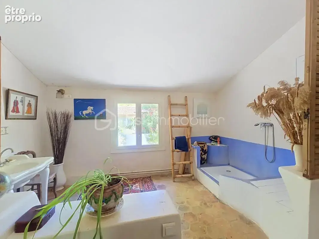 Propriete 4km uzes terrain 5 ha habitation dependances piscine - photo 9