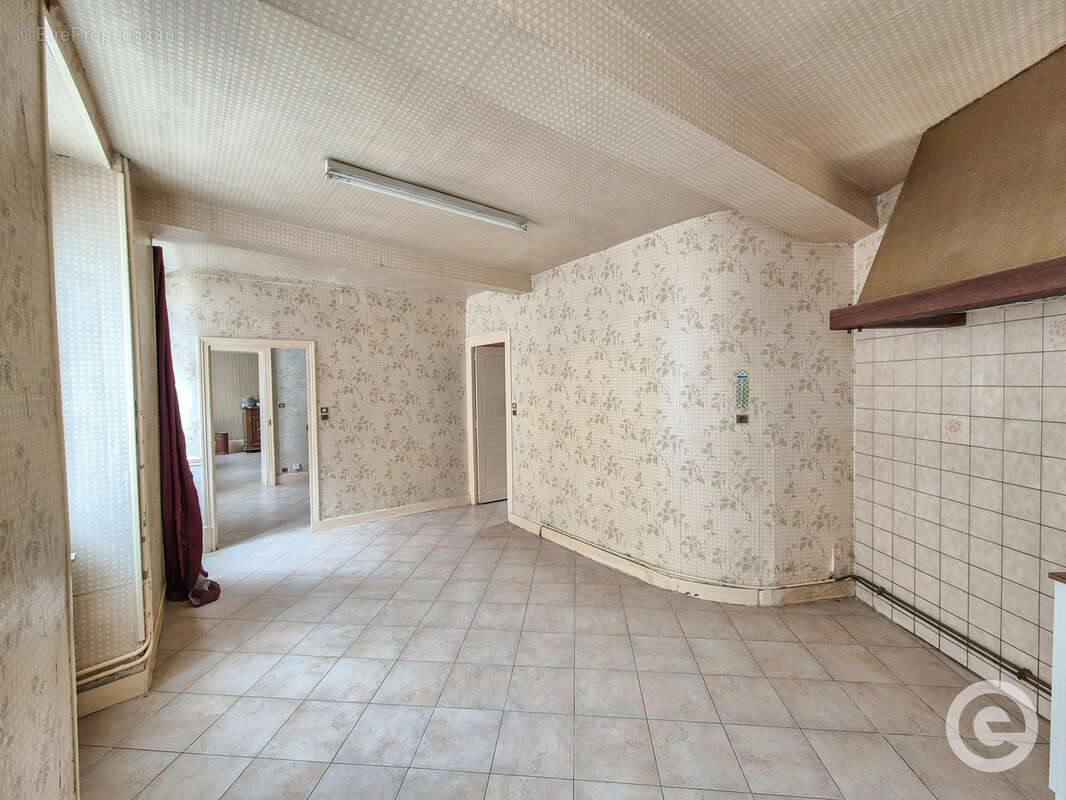 Maison 5 pièces de 127m2 avec dépendance à Ravières - photo 6