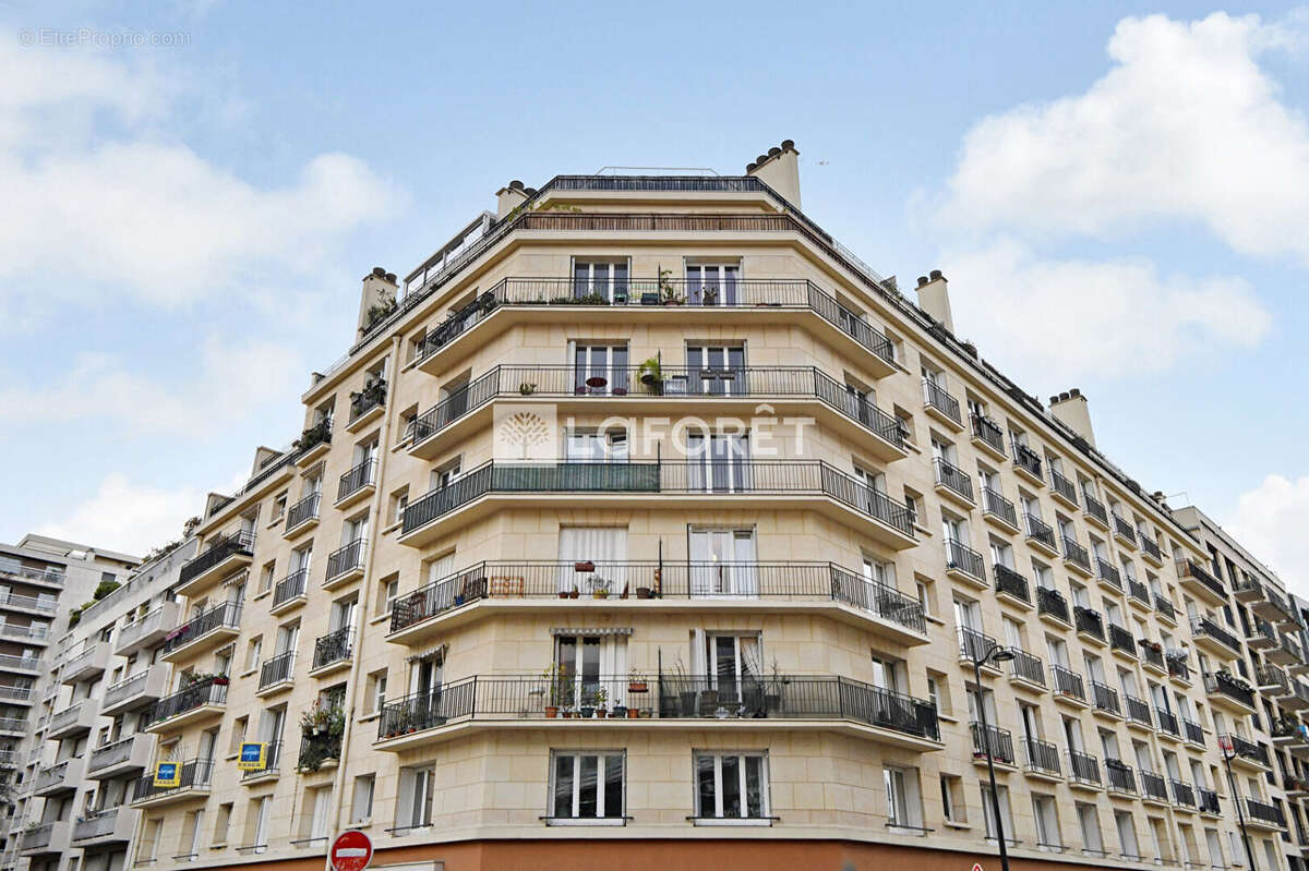 Appartement à PARIS-15E