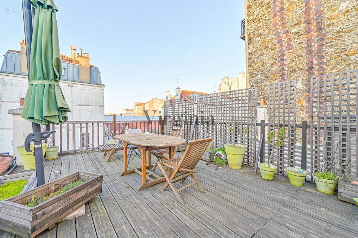 Appartement à CHARENTON-LE-PONT