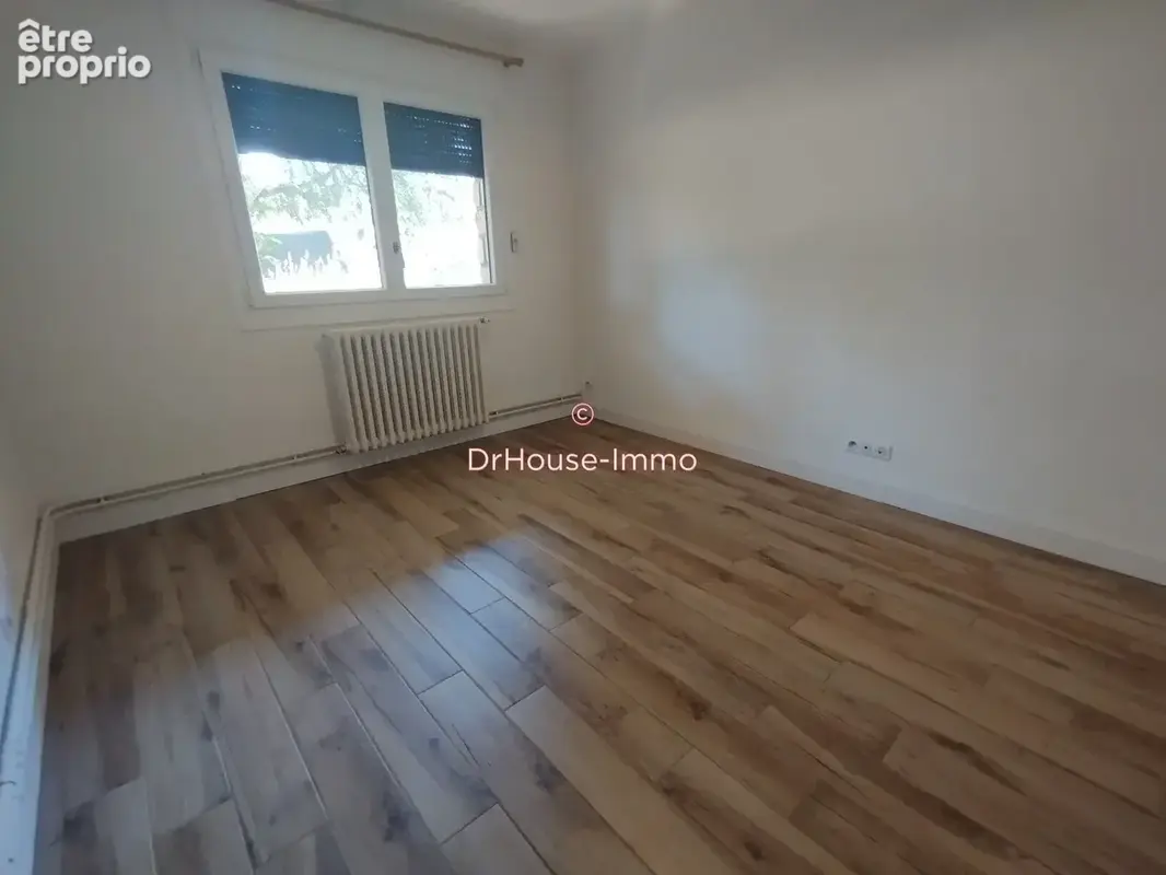 Maison 7 pièces 214 m² à vendre à Chateau-Arnoux-Saint-Auban (04160) - photo 13