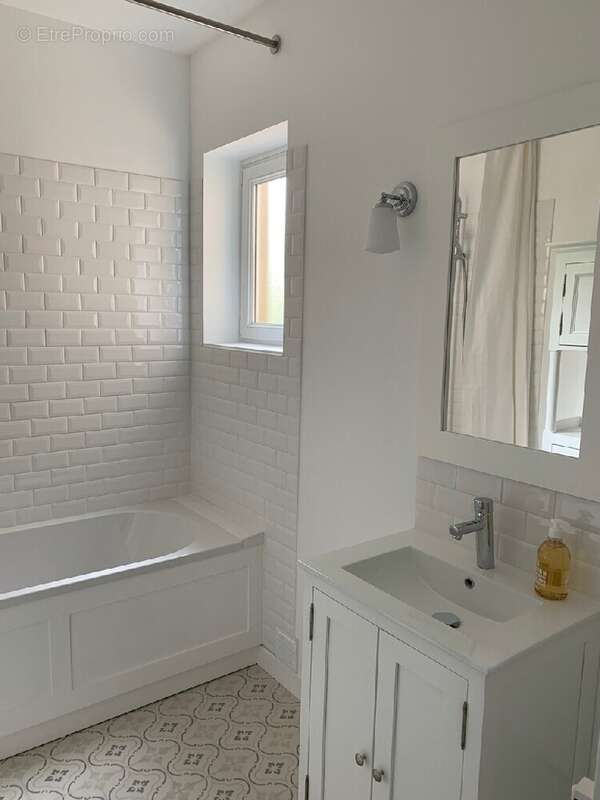 Appartement 73 m² à Vichy  - photo 6
