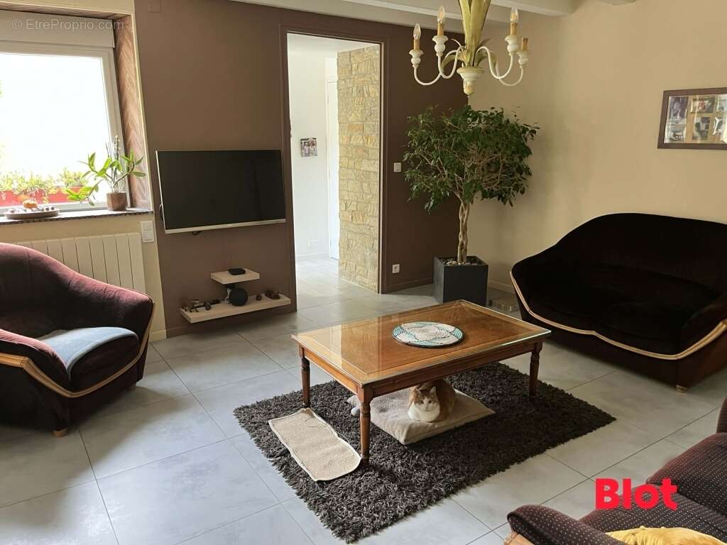 Maison à LA MEZIERE