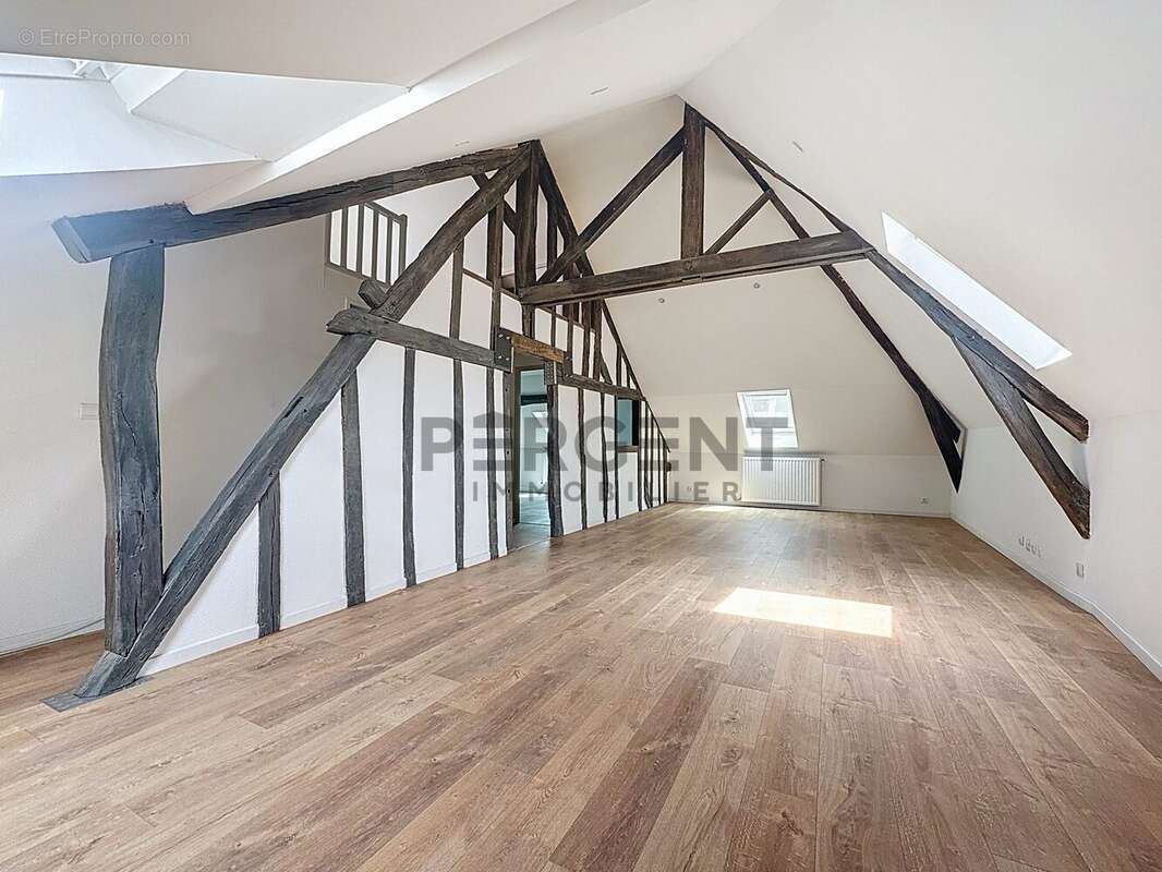 Appartement à CHARLEVILLE-MEZIERES