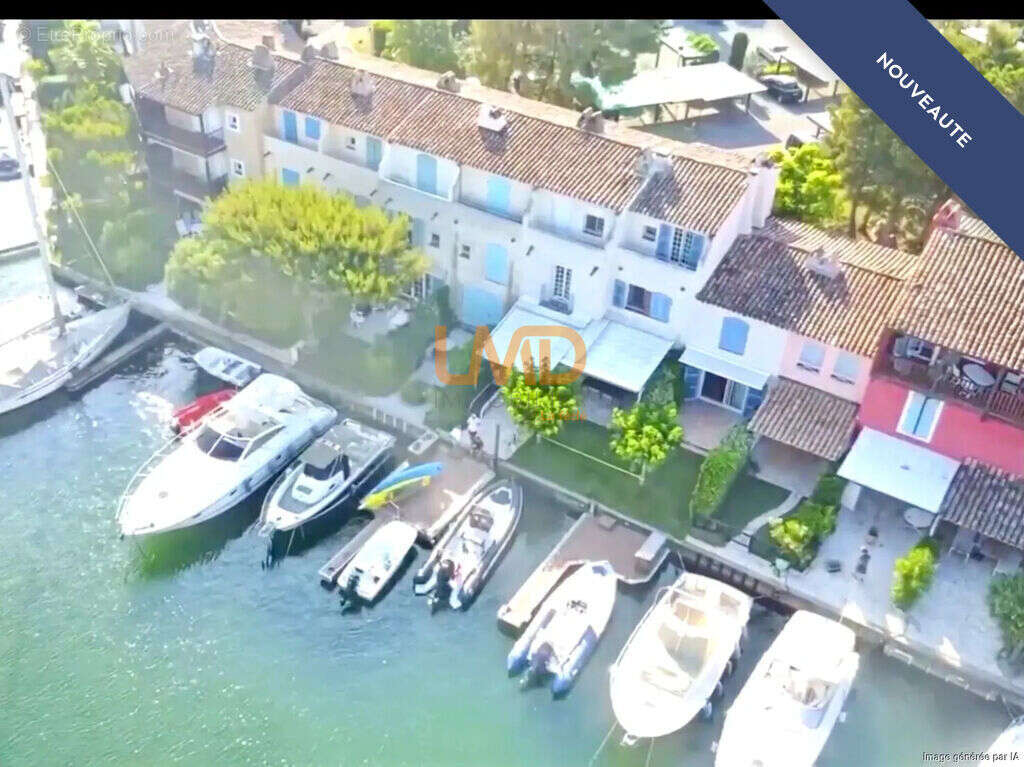 Port Grimaud 2 - Maison 225m2 - 12 Pièces - 3 Postes d'amarrage - photo 2