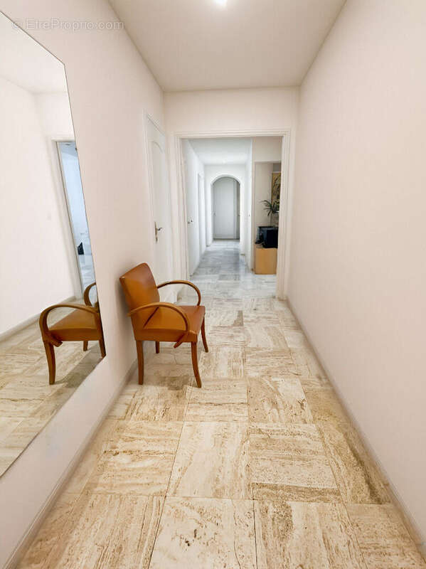 Appartement à LE CANNET