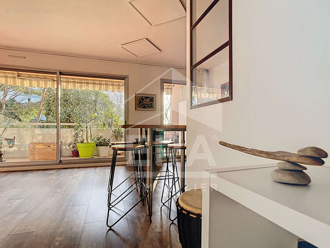 Appartement à MARSEILLE-8E