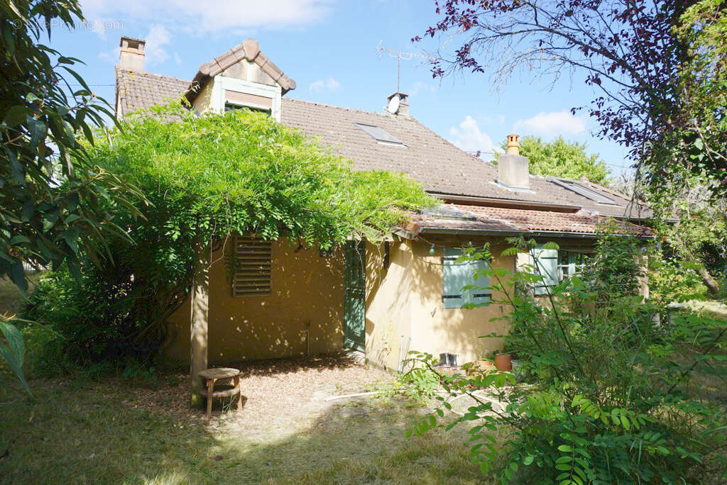 Maison à PARAY-LE-MONIAL