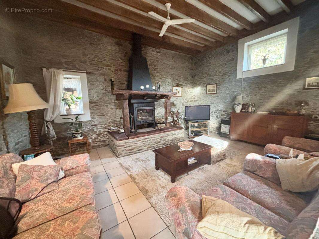 Maison à TIREPIED