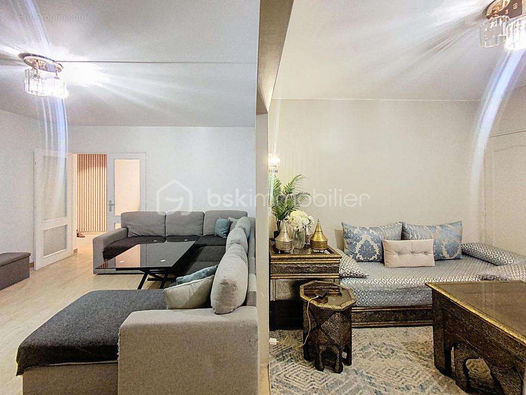Appartement à STAINS