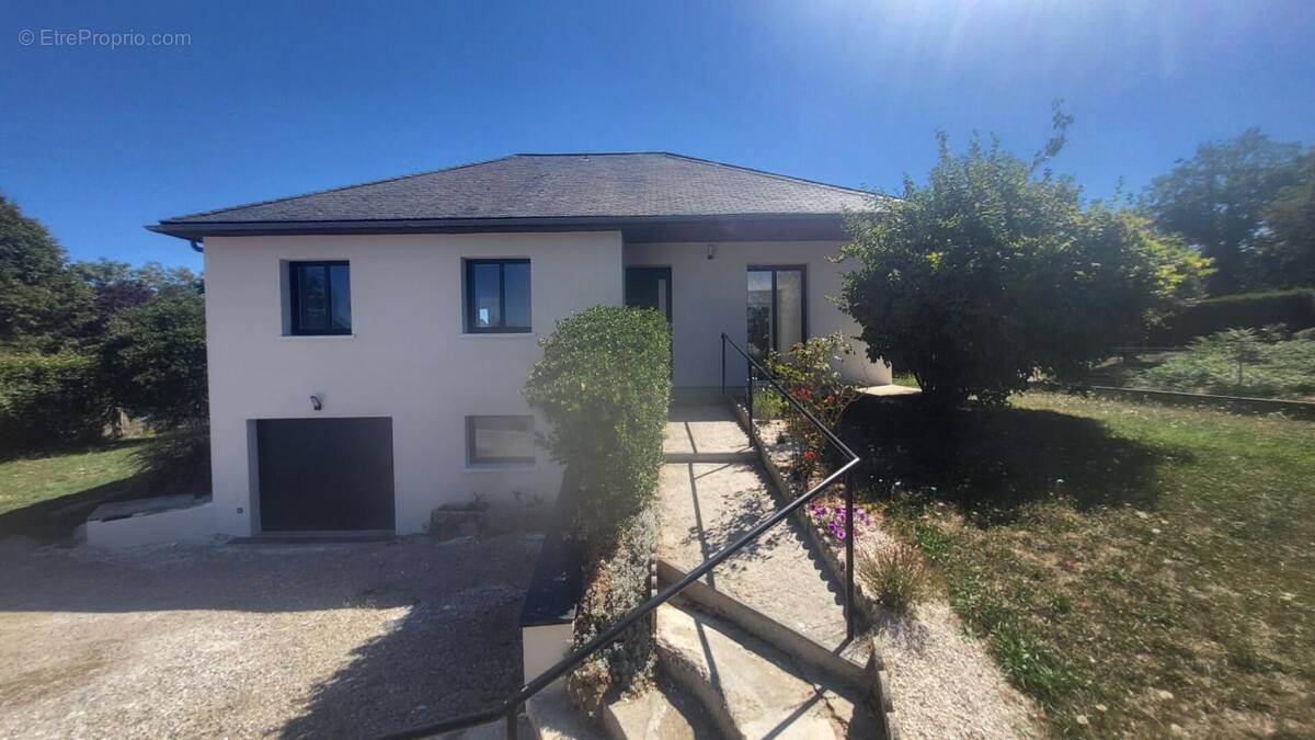Maison Rignac 4 pièce(s) 90 m2 - photo 1