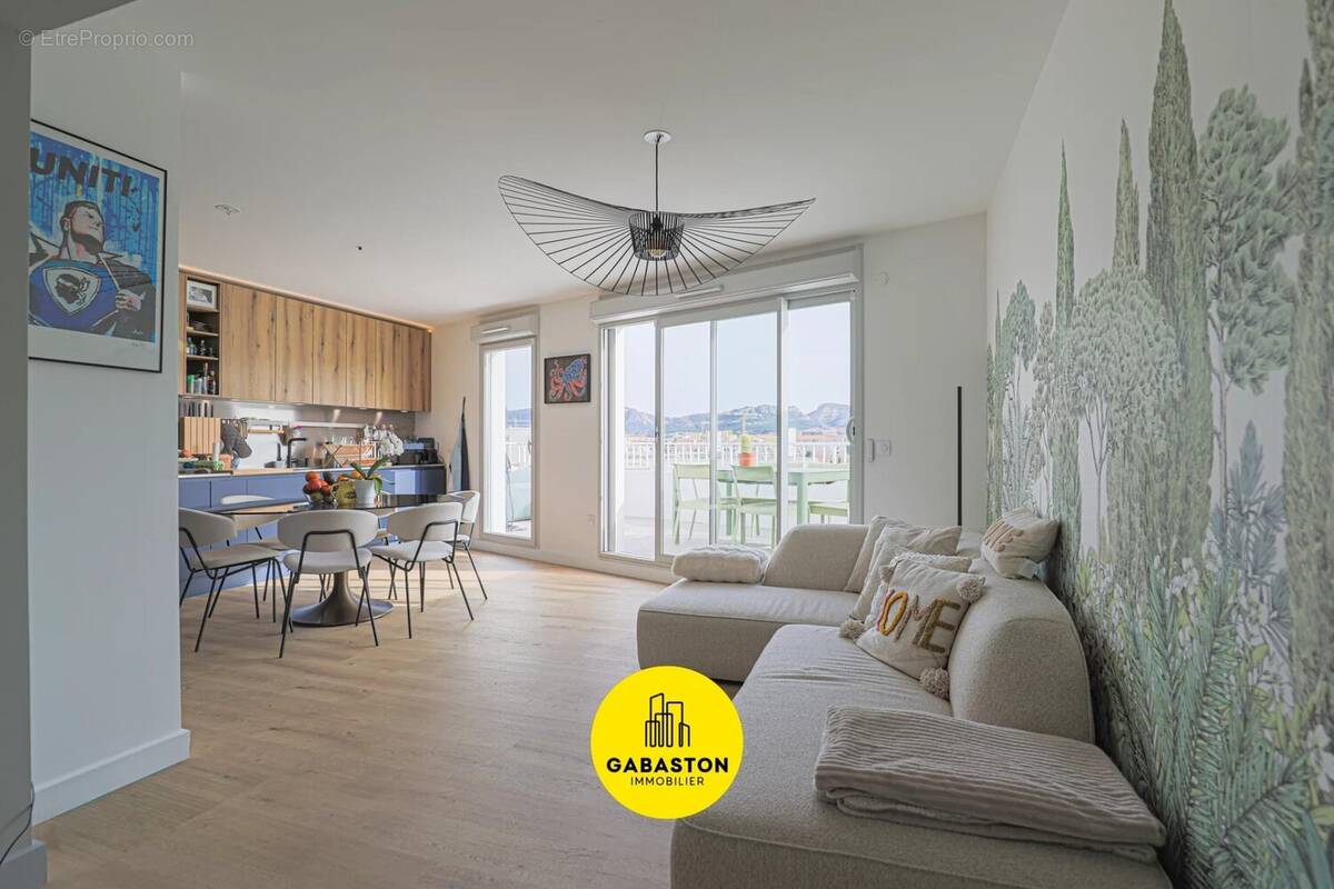 Appartement à MARSEILLE-8E