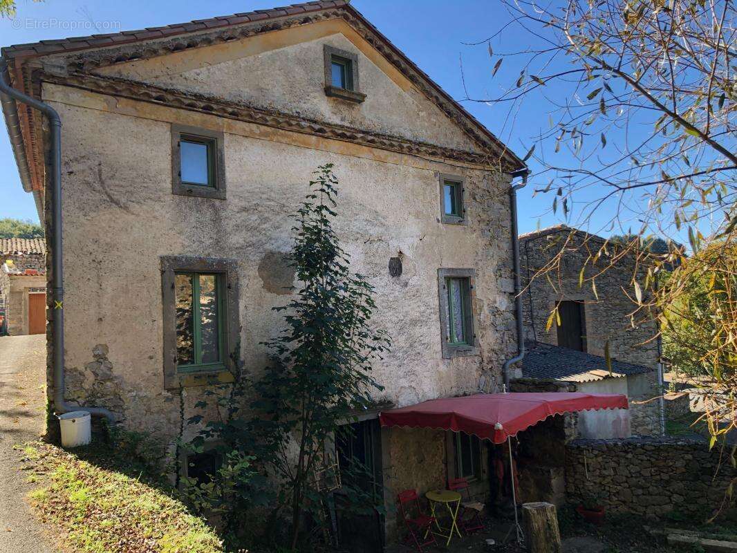Maison à VILLARDEBELLE