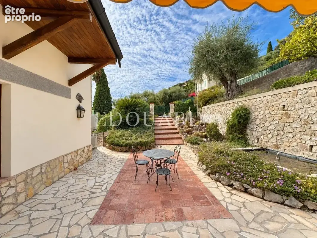 Magnifique haut de villa avec terrasse, splendide vue mer panoramique, jardin, piscine et garage - photo 34