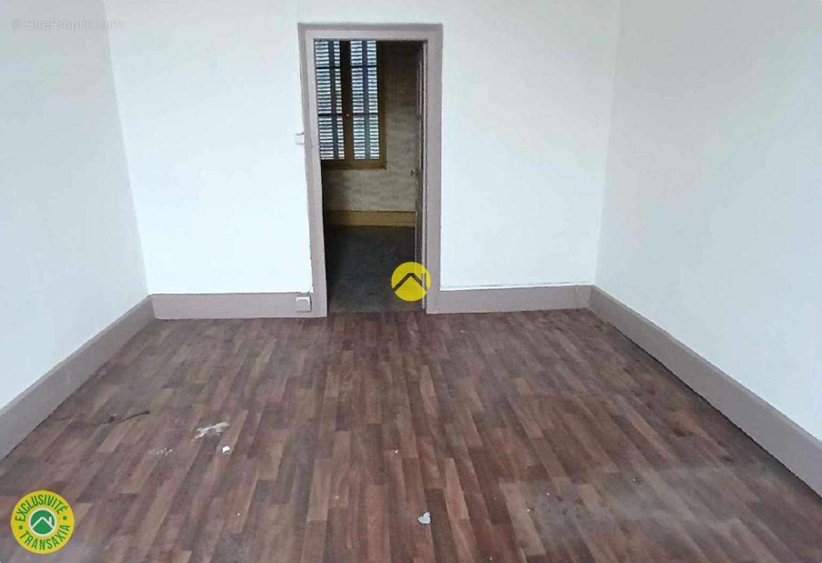 Local commercial + Duplex T4 - photo 2