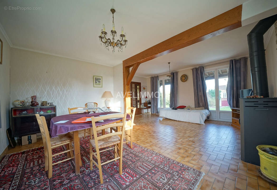 Maison à ORGERUS