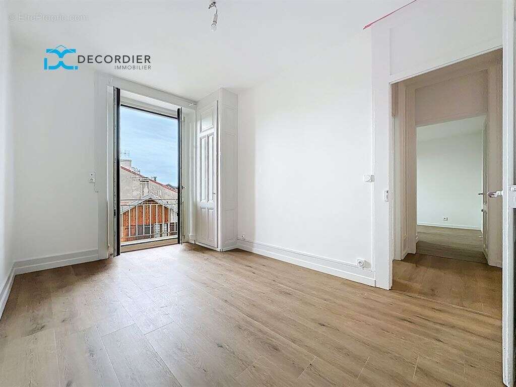 Appartement à EVIAN-LES-BAINS