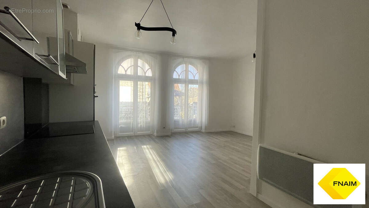 Maison à LAROQUE-TIMBAUT