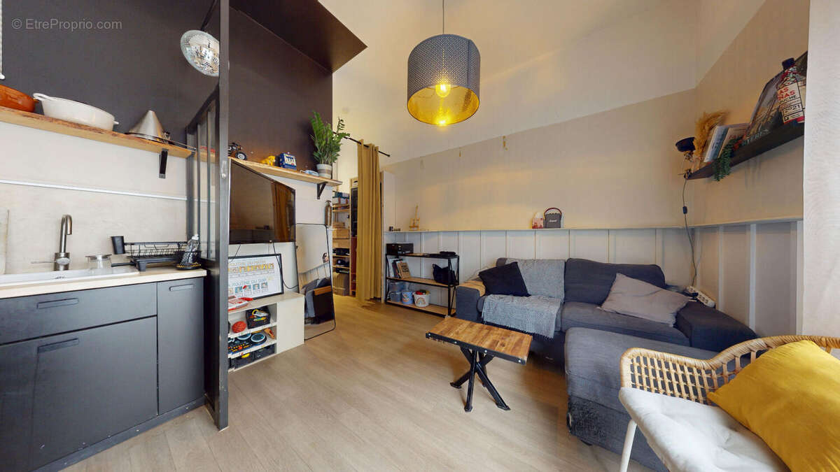 Appartement à PARAY-VIEILLE-POSTE