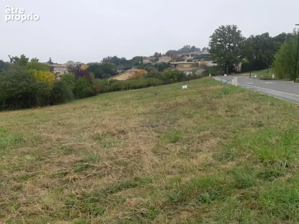 Terrain 573 m² à Castelnau-D'estretefonds  - photo 3