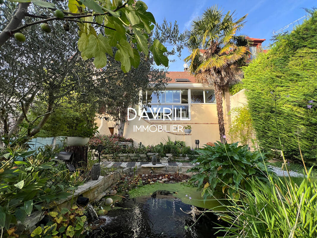 Maison à CONFLANS-SAINTE-HONORINE