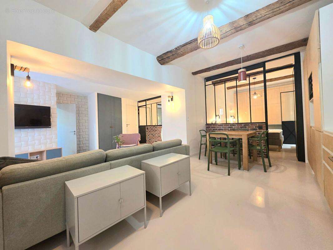 Appartement à LA VALETTE-DU-VAR