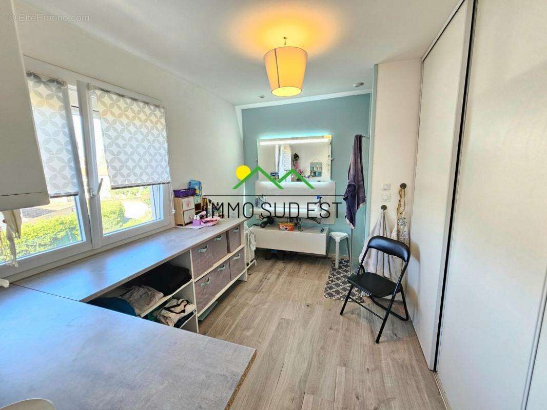 Maison à SAINT-MARCEL-LES-VALENCE