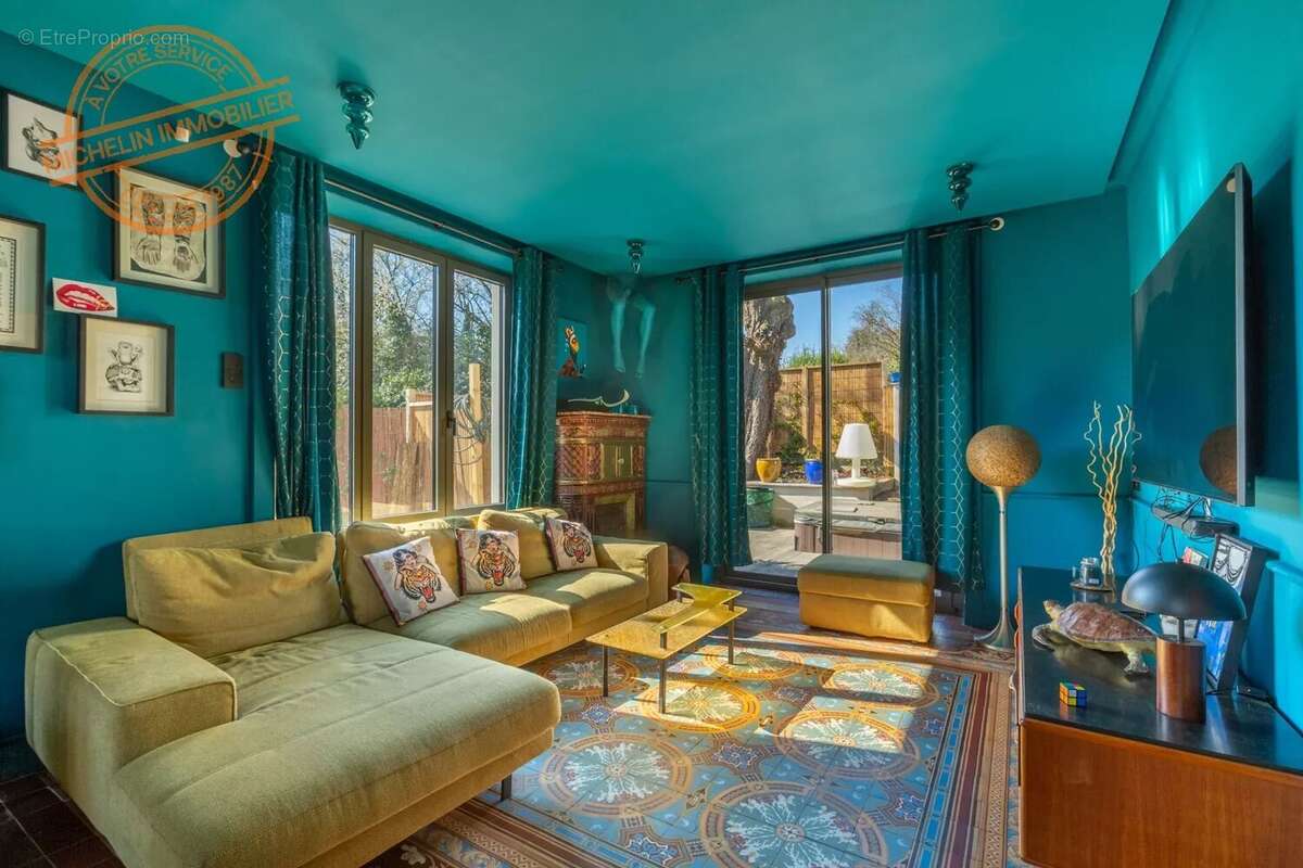 Maison à CHAMPAGNE-AU-MONT-D&#039;OR