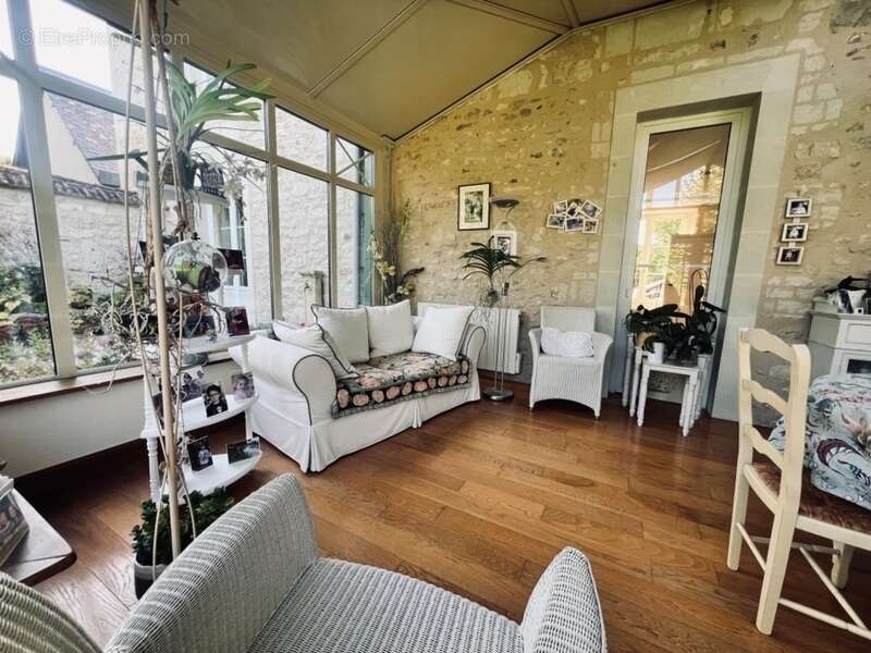 Maison à CHATELLERAULT