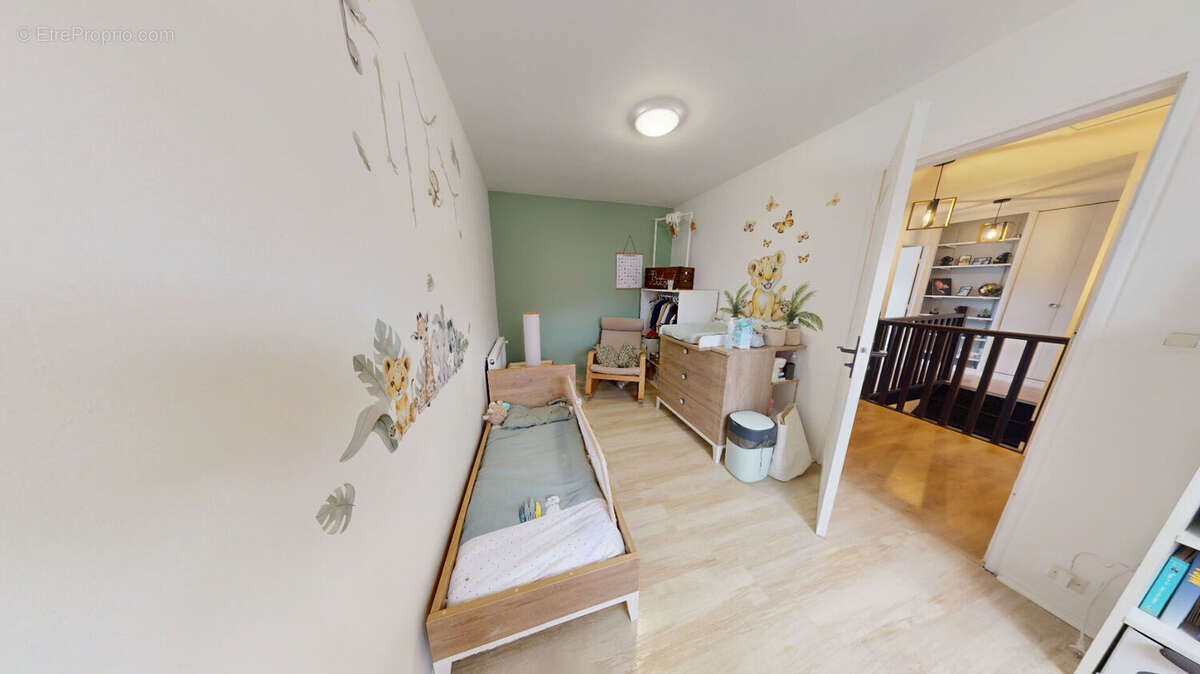 Appartement à EMERAINVILLE