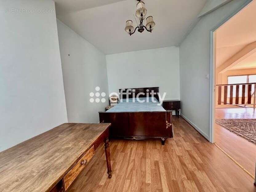 Appartement à THIERS