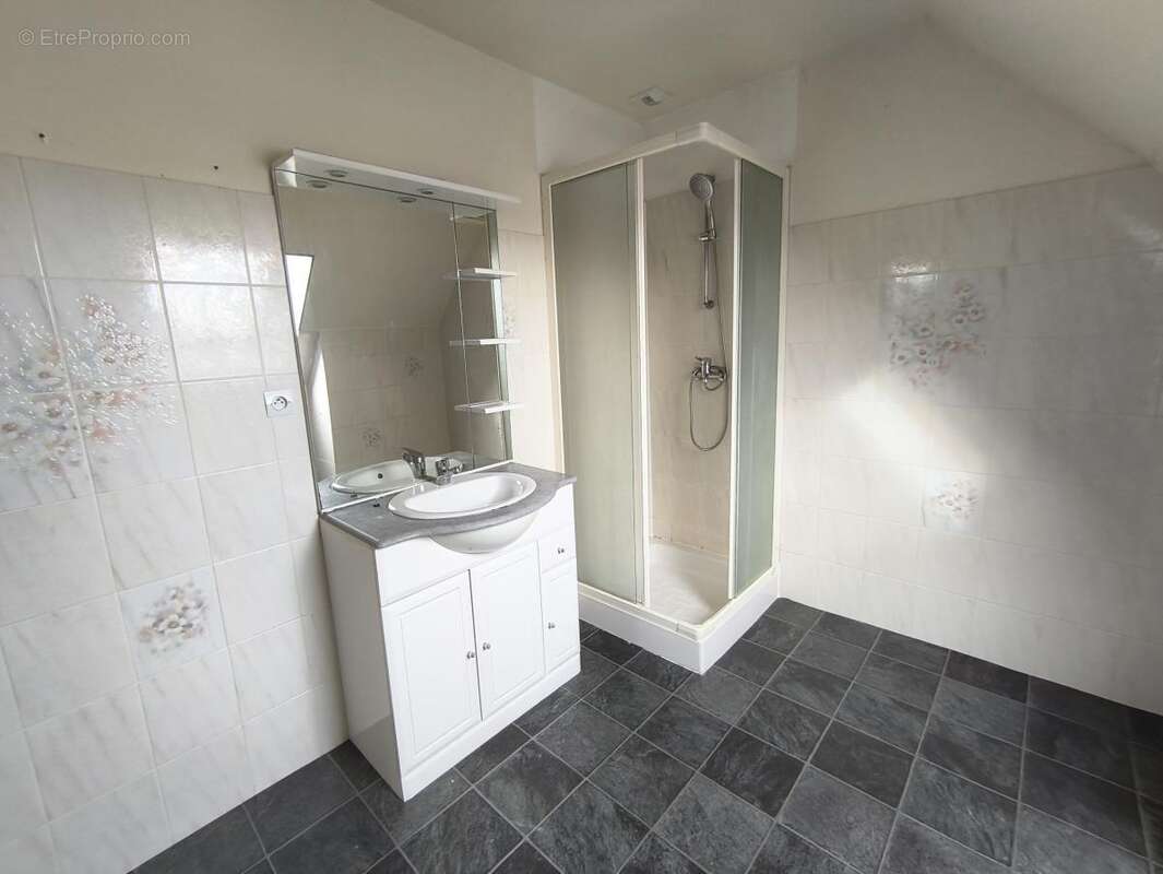 Maison à TESSE-FROULAY