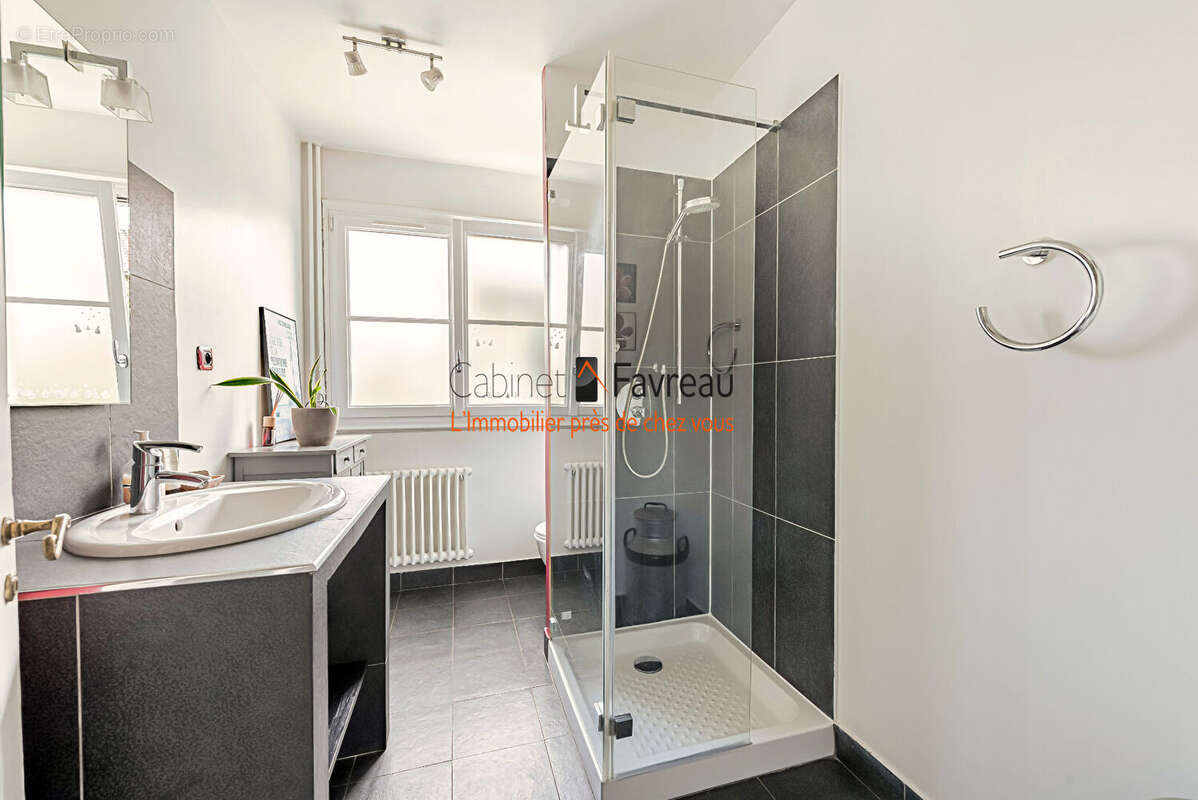 Maison à L&#039;HAY-LES-ROSES