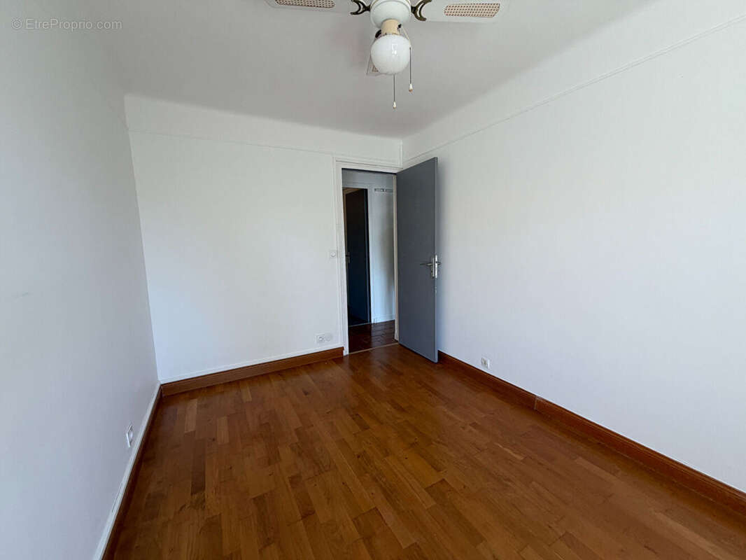 Appartement 66m² à martigues - photo 11