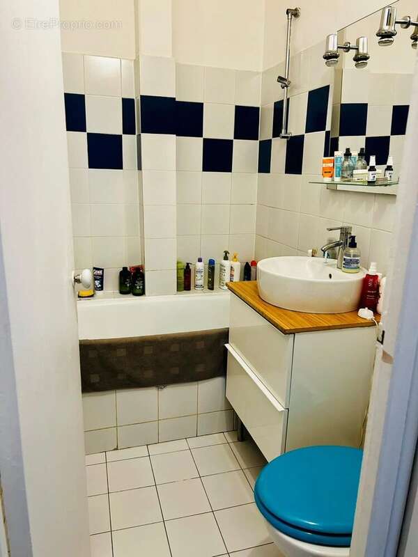 Appartement à PARIS-19E