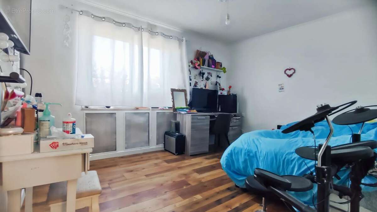 Maison à TROIS-PALIS