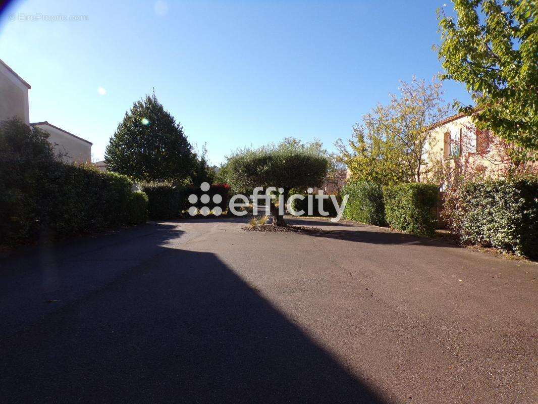 Appartement à AUBIGNAN